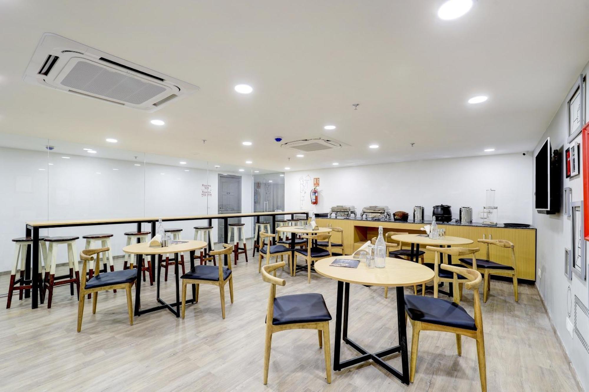 Super Townhouse Rajyash Rise 호텔 Sarkhej 외부 사진